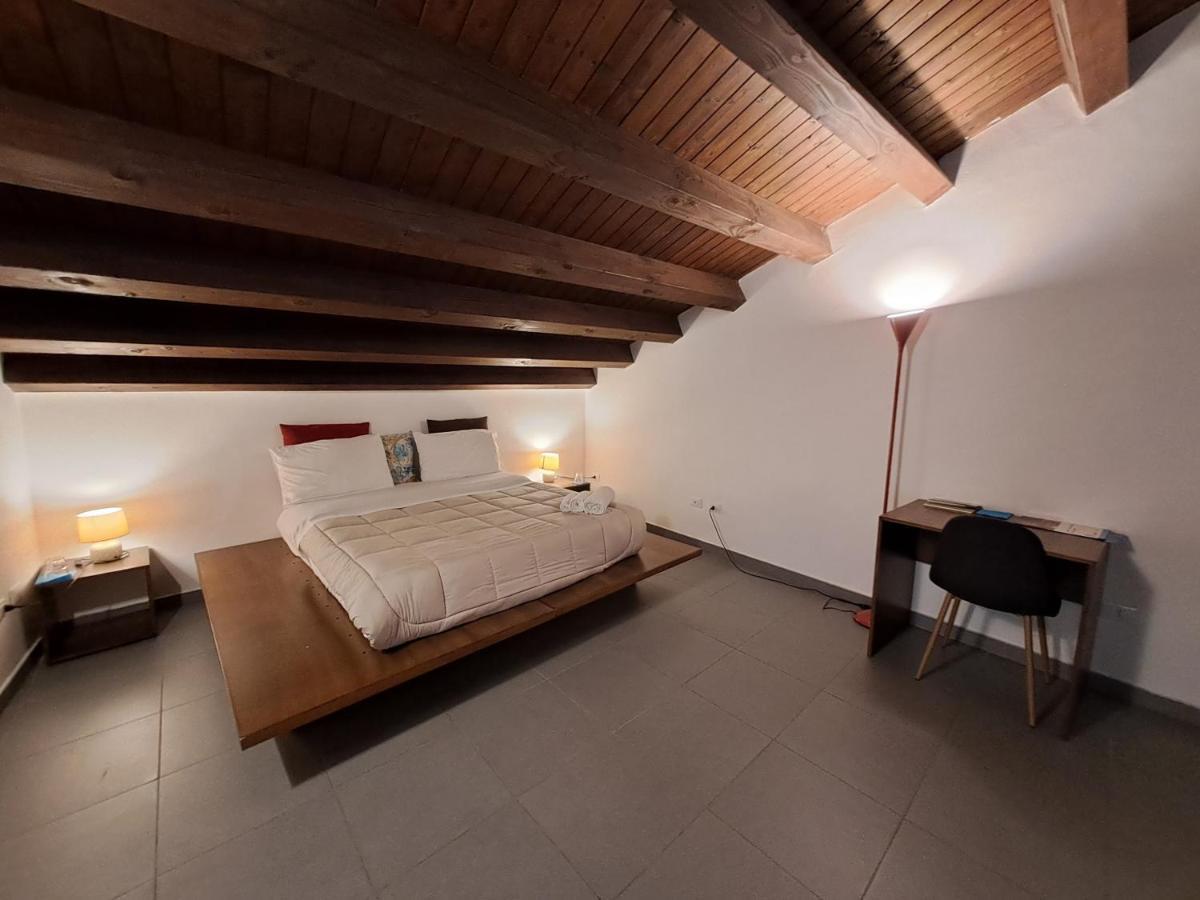Sopra Moltivolti Guesthouse Palermo Szoba fotó